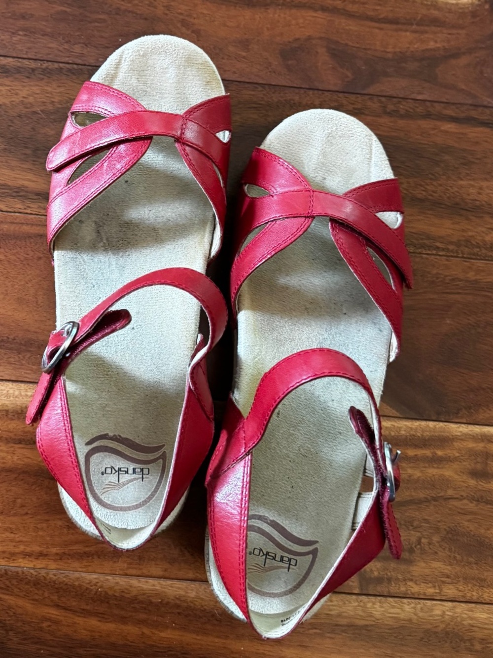 Dansko Season sandal Size 8.5 / 39 GUC. in Tomato